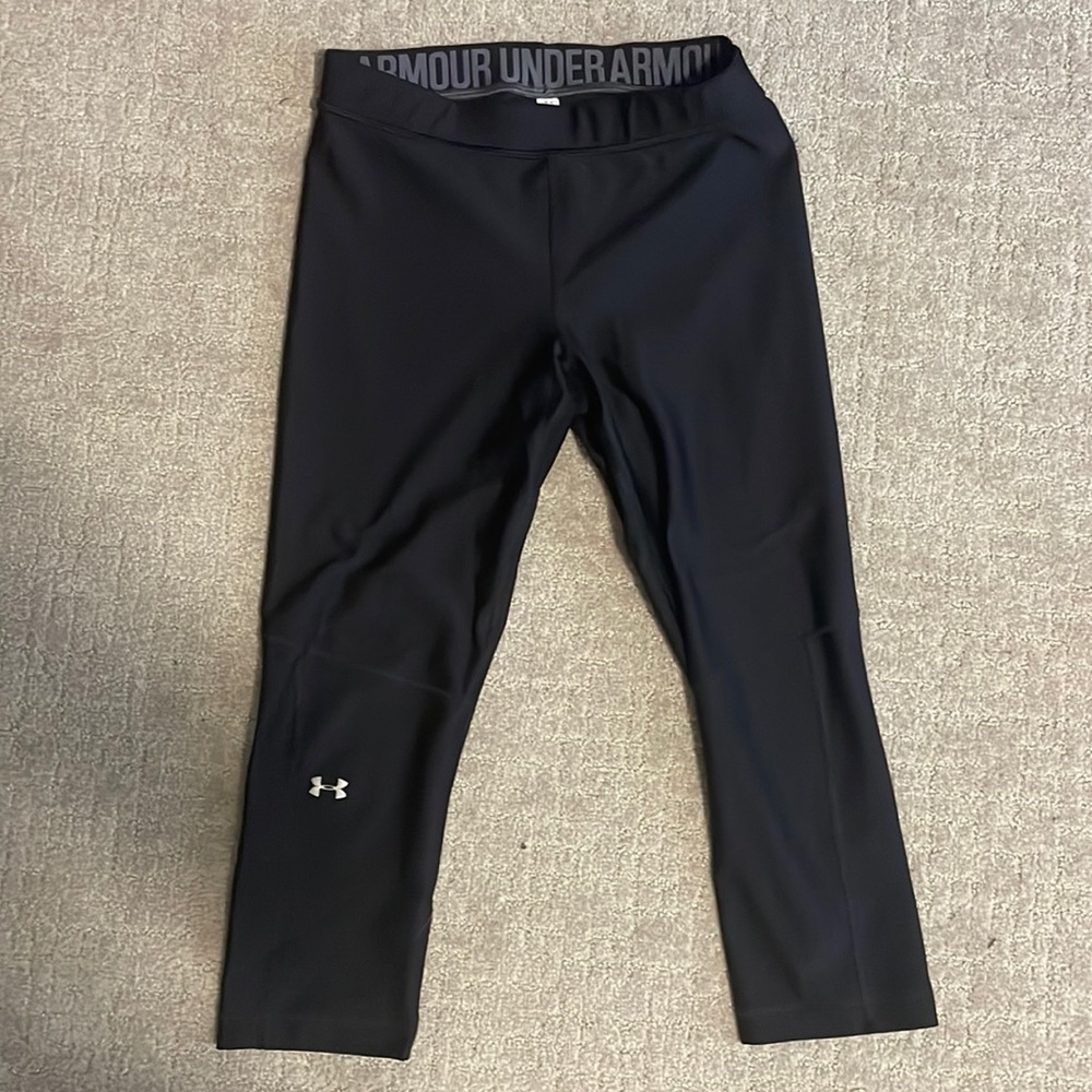 Under Armour Black Capri/Crops